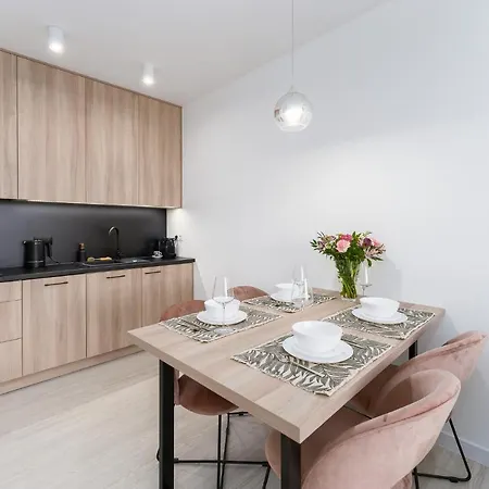 Westin House - 118 *