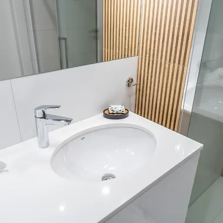 Westin House - 118 Apartmán *